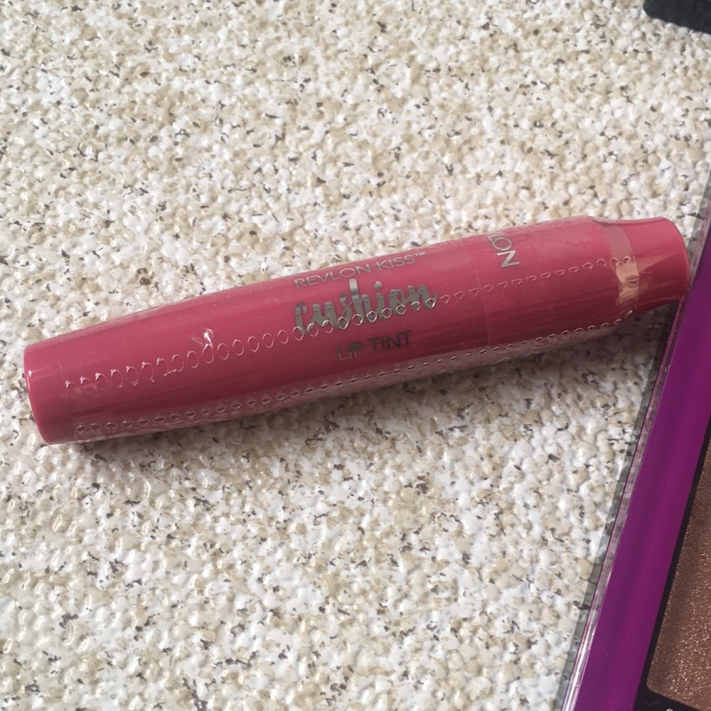 Maybelline Soda Pop Eye Shadow Palette+ 2 Quads 2 Revlon Blushes Lip - Picture 7 of 8